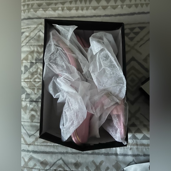 Pink heels - Picture 8 of 14